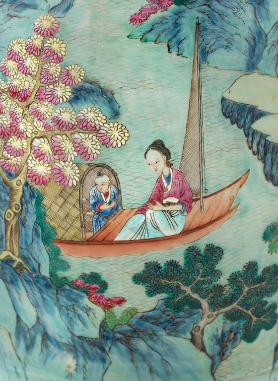 PRAKTVAS, porslin. Sen Qing dynastin.