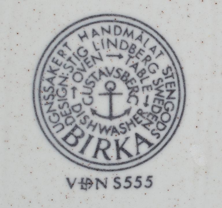 SERVIS, 58 delar, stengods, "Birka", Stig Lindberg, Gustavsberg, 1900-talets andra hälft.