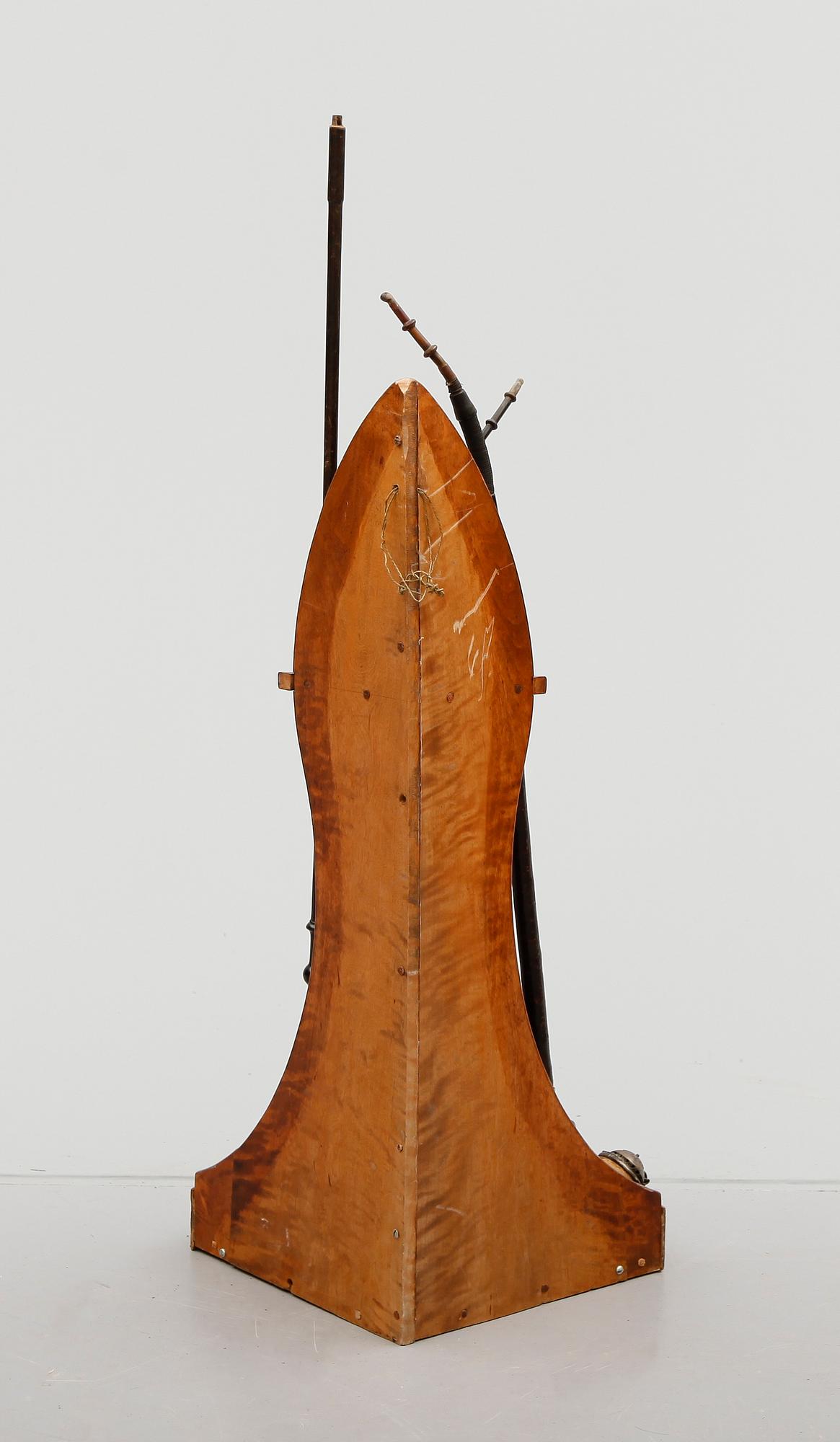 HÖRNHYLLA MED LÅNGPIPOR, 6 st, 1800-tal.