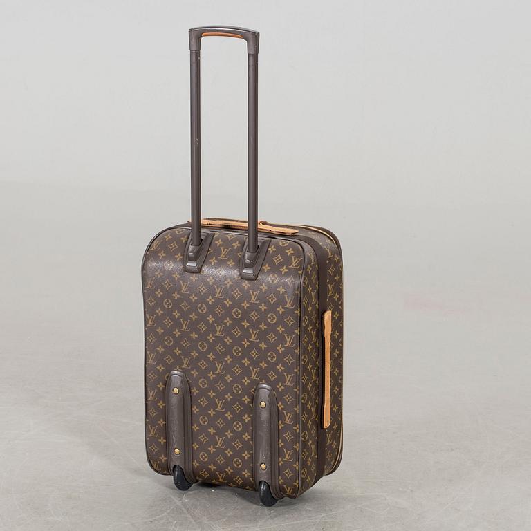 LOUIS VUITTON, cabin luggage, PEGASE 60, M23250, monogram canvas, ID holder marked UT.