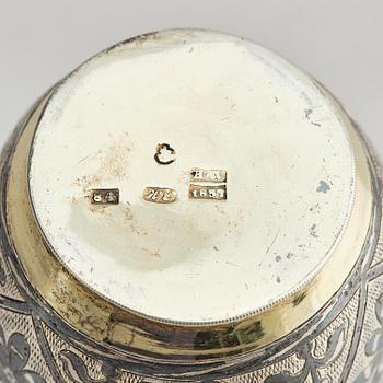 A Russian silver-gilt niello beaker, Moscow 1837. Unidentified maker. Assay master Nikolaj Bubrovin.