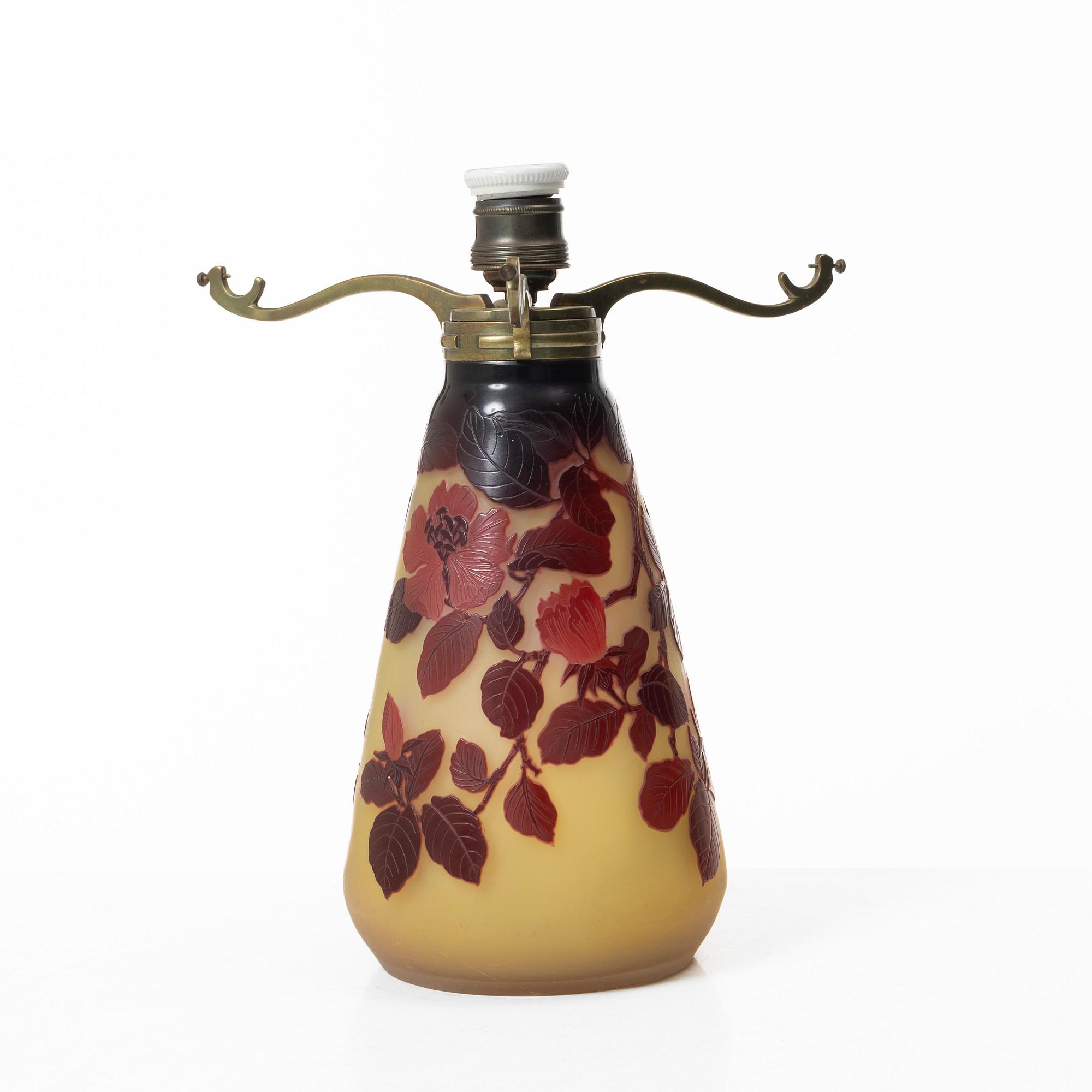 Emile Gallé, an Art Nouveau table lamp, circa 1900, Nancy, France.