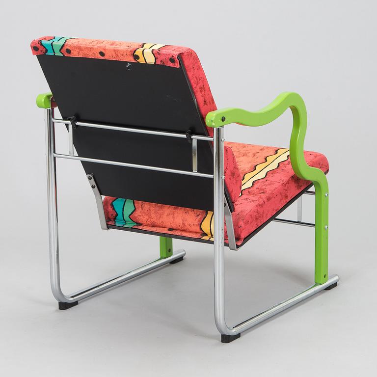 Yrjö Kukkapuro, A 1980s  'Experiment' open armchair for Avarte, Finland.