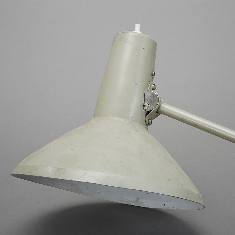 INDUSTRILAMPOR. 2 st, bla Essde-lampa, Bröderna Johansson, Auto metall, Skellefteå, 1930/40-tal.