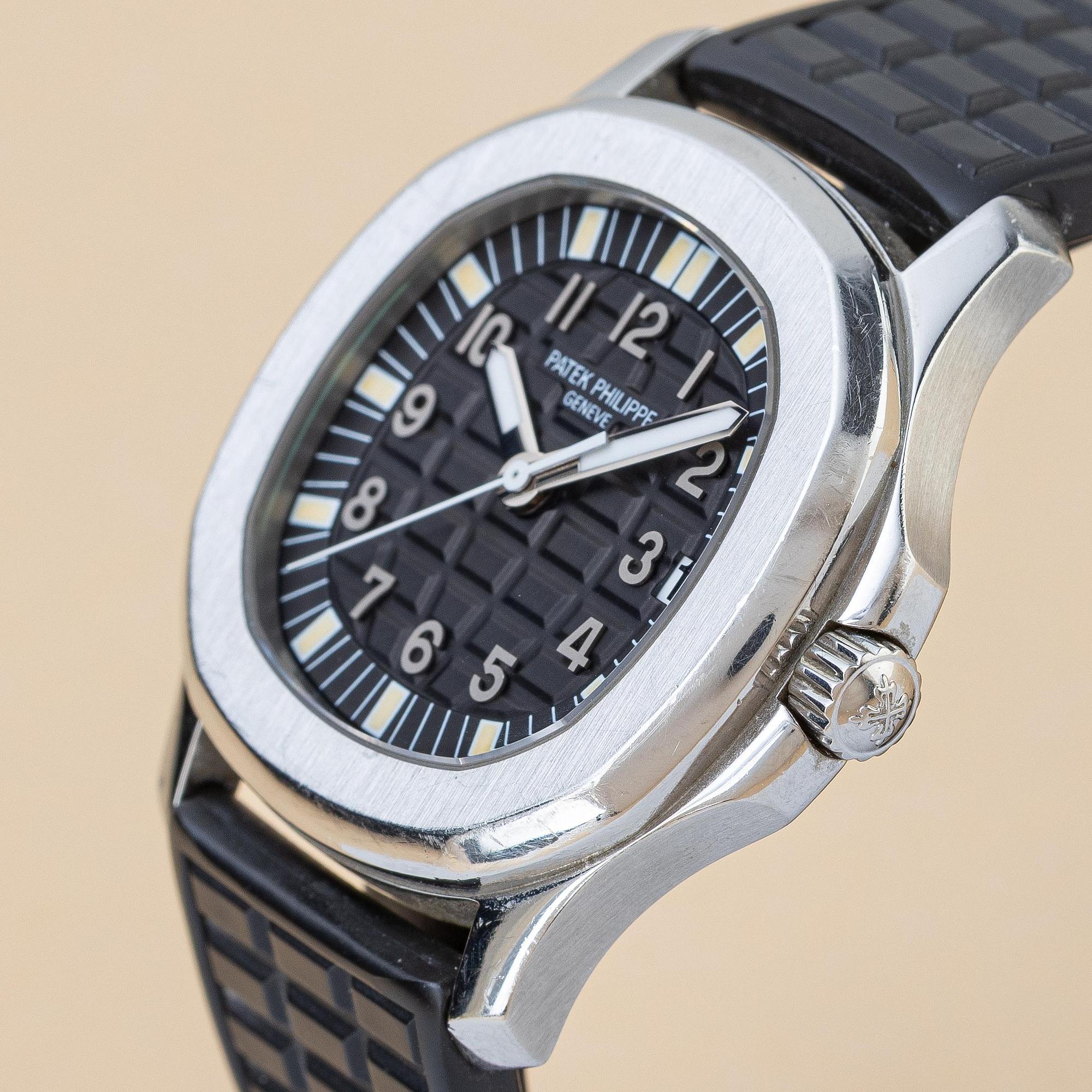 Patek Philippe, Aquanaut, "First generation", "Solid case back", "Nautilus-signed clasp", ca 1997.