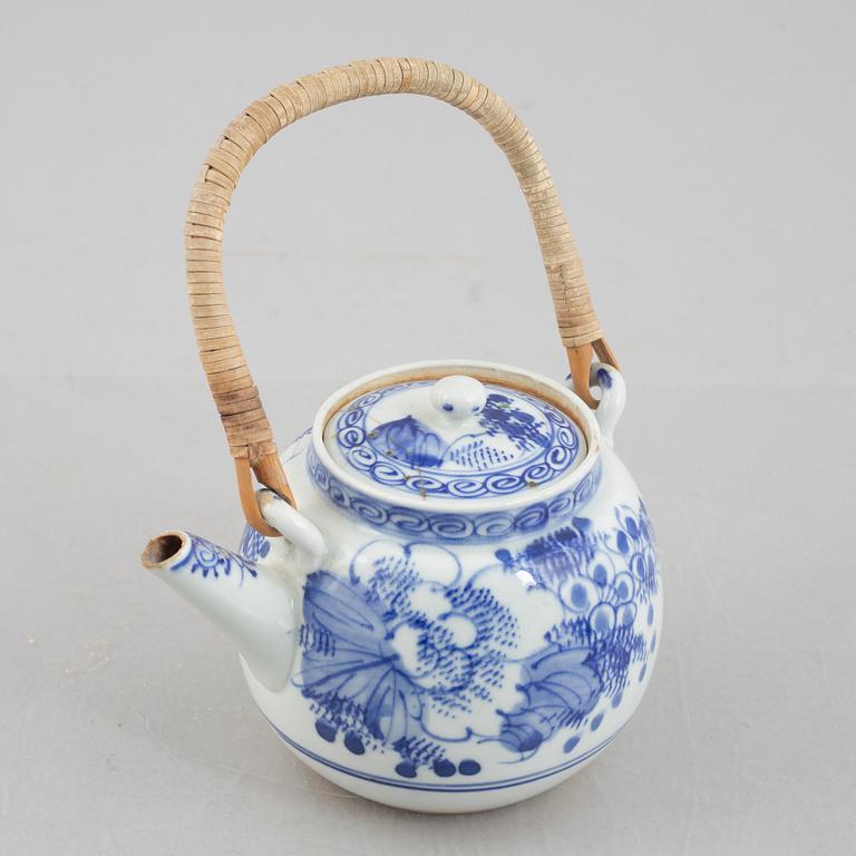 Parti porslin, fyra delar, Kina och sydostasien, 1700-1900-tal.