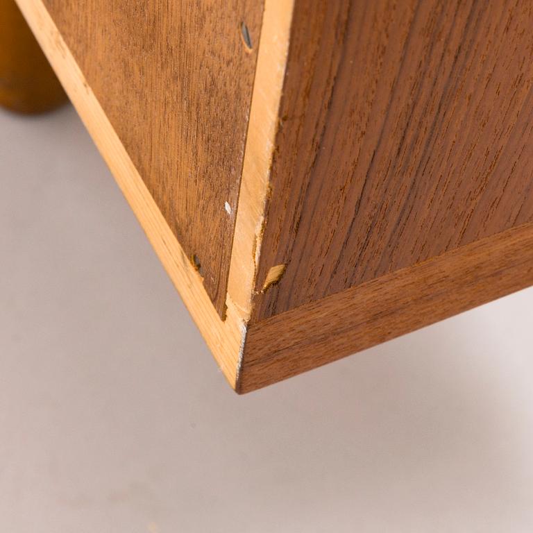 HANS J WEGNER, a mid-20th century 'RY-26' sideboard for RY Möbler, Denmark.