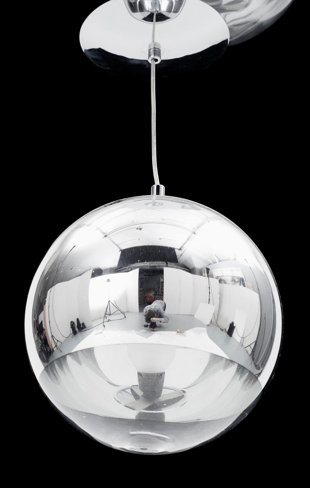 TAKLAMPOR, ett par, polycarbonat, "Mirror ball" Tom Dixon. 2000-tal. H 25.