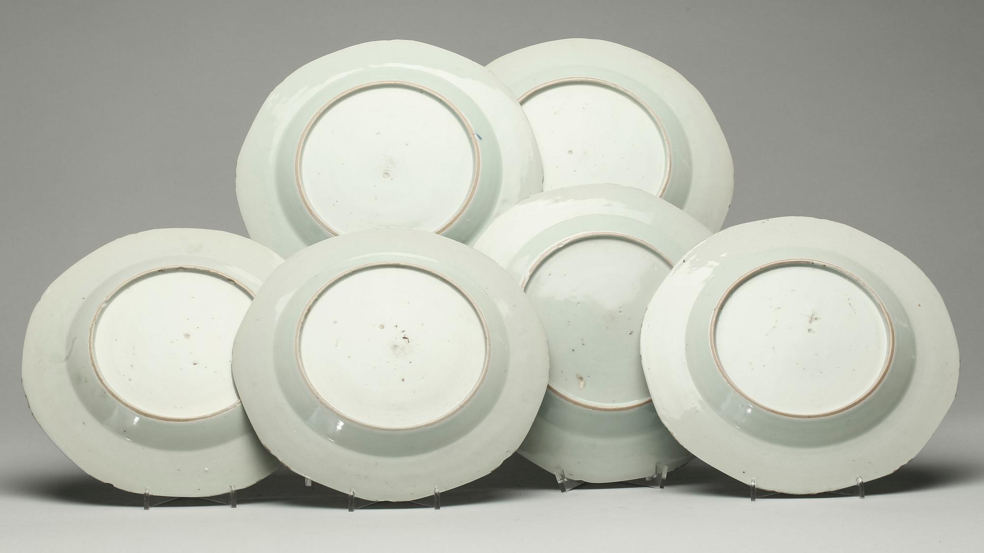 TALLRIKAR, 6 stycken, Kina, omkring 1800.
