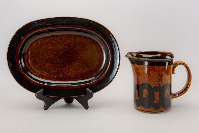 Gunvor Olin-Grönqvist,  a 24 pcs dinner service "Soraya".