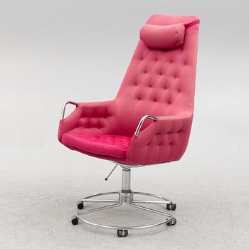 Bruno Mathsson, a "Milton high" swivel armchair, Sweden, late 20th century.