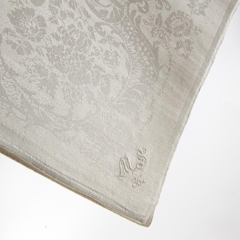 Tablecloth and napkins 24 pcs 20th century first half damask.