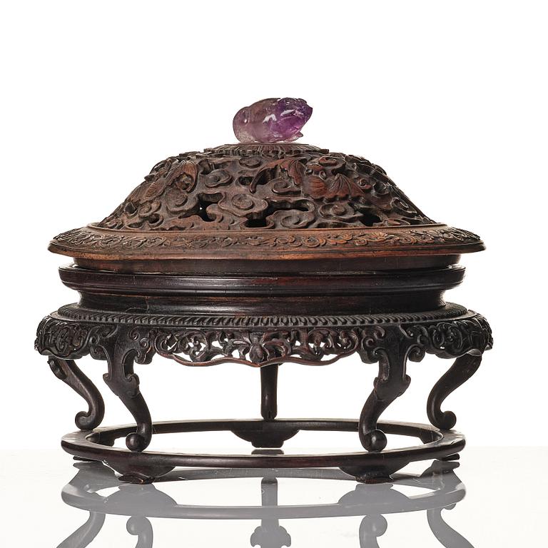 A hardwood cover and stand, Qing dynasty.