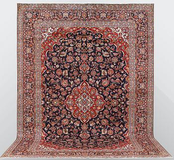 A carpet, Kashan, ca 424 x 304 cm.