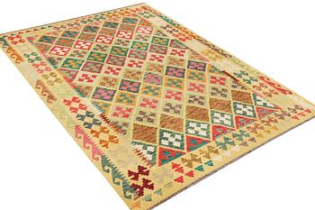 A Kilim carpet, c. 298 x 204 cm.
