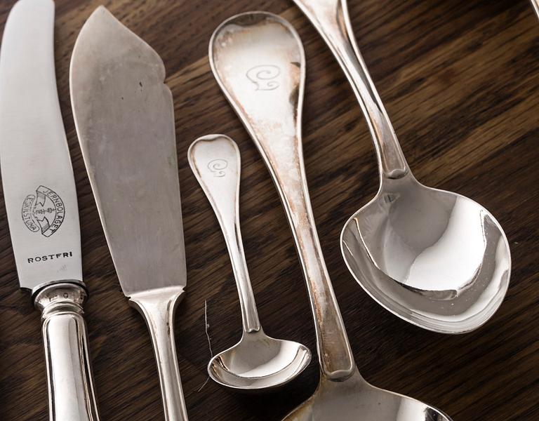 BESTICK, 208 dlr, "Svensk", silver, 1920-tal, total vikt inkl rostfria knivskaft ca 9000 g.