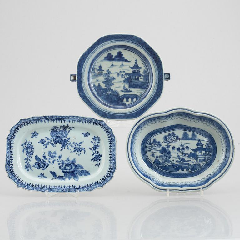 A blue and white warm water plate, a low bowl and a serving dish, China, Qing dynasty, 18th-19th century.