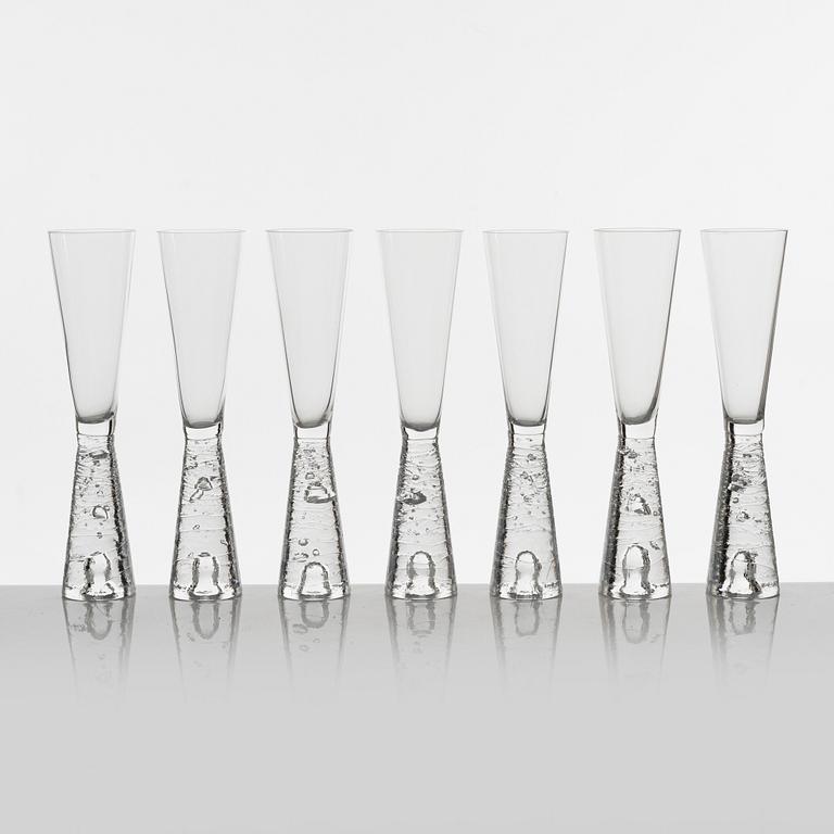 Timo Sarpaneva, champagneglas, 7 st, "Arkipelago", Iittala, Finland, 1980-1993.