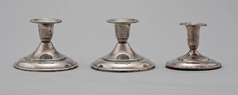 LJUSSTAKAR, 1 + 2, silver, importstämplad respektive K Torndals Juvelerare AB, Stockholm, 1951.