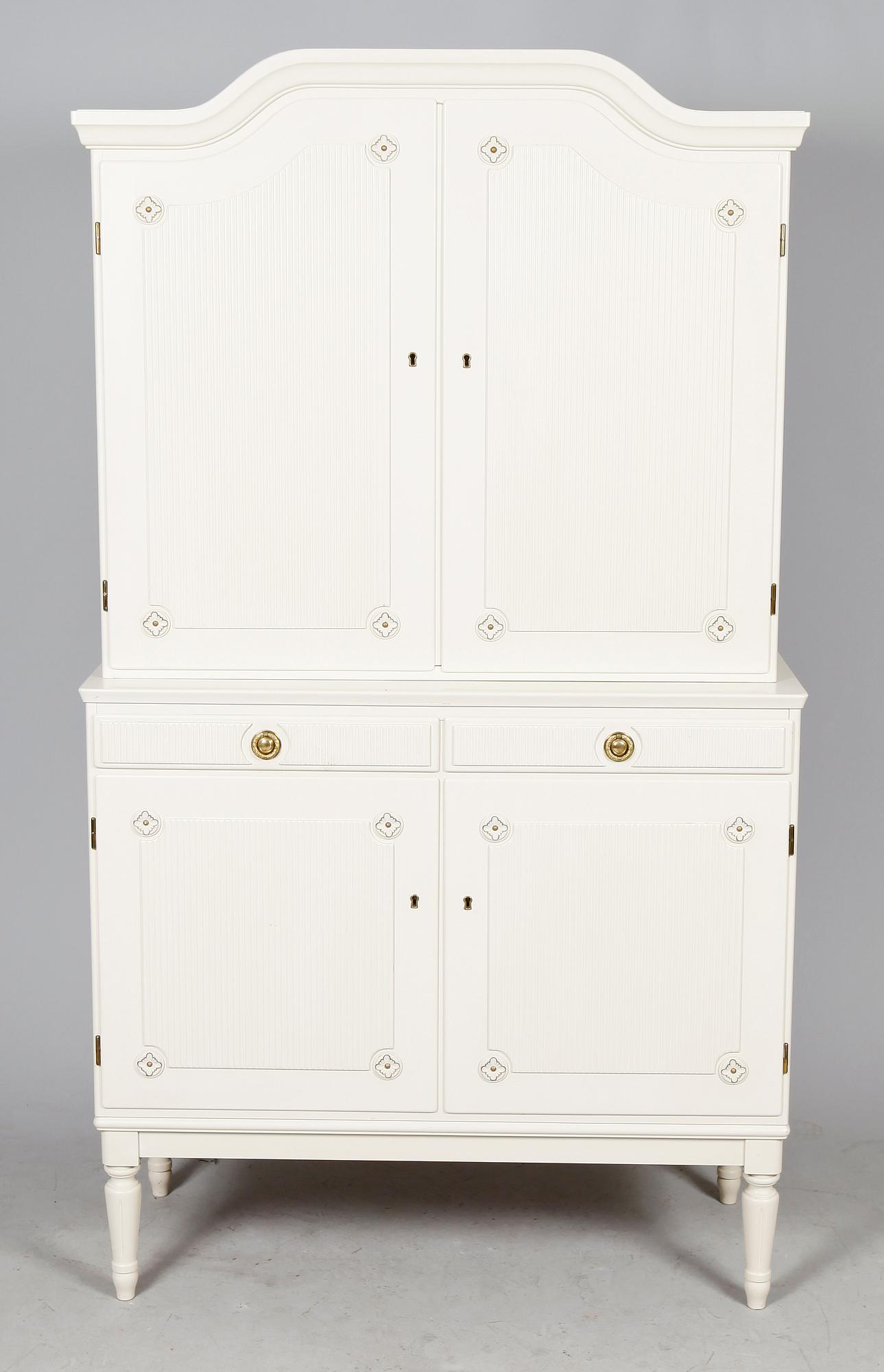 SKÅP, gustaviansk stil, 1900-talets andra hälft.