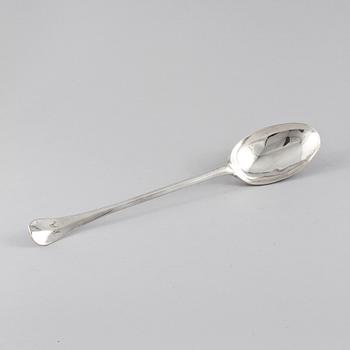RAGUSKED, silver, möjligen England, 1800-tal. Vikt 195 g.