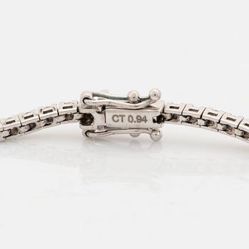 Tennisarmband, med briljantslipade diamanter.