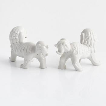 Okimono/figuriner, ett par, porslin, Japan, 1800-tal.