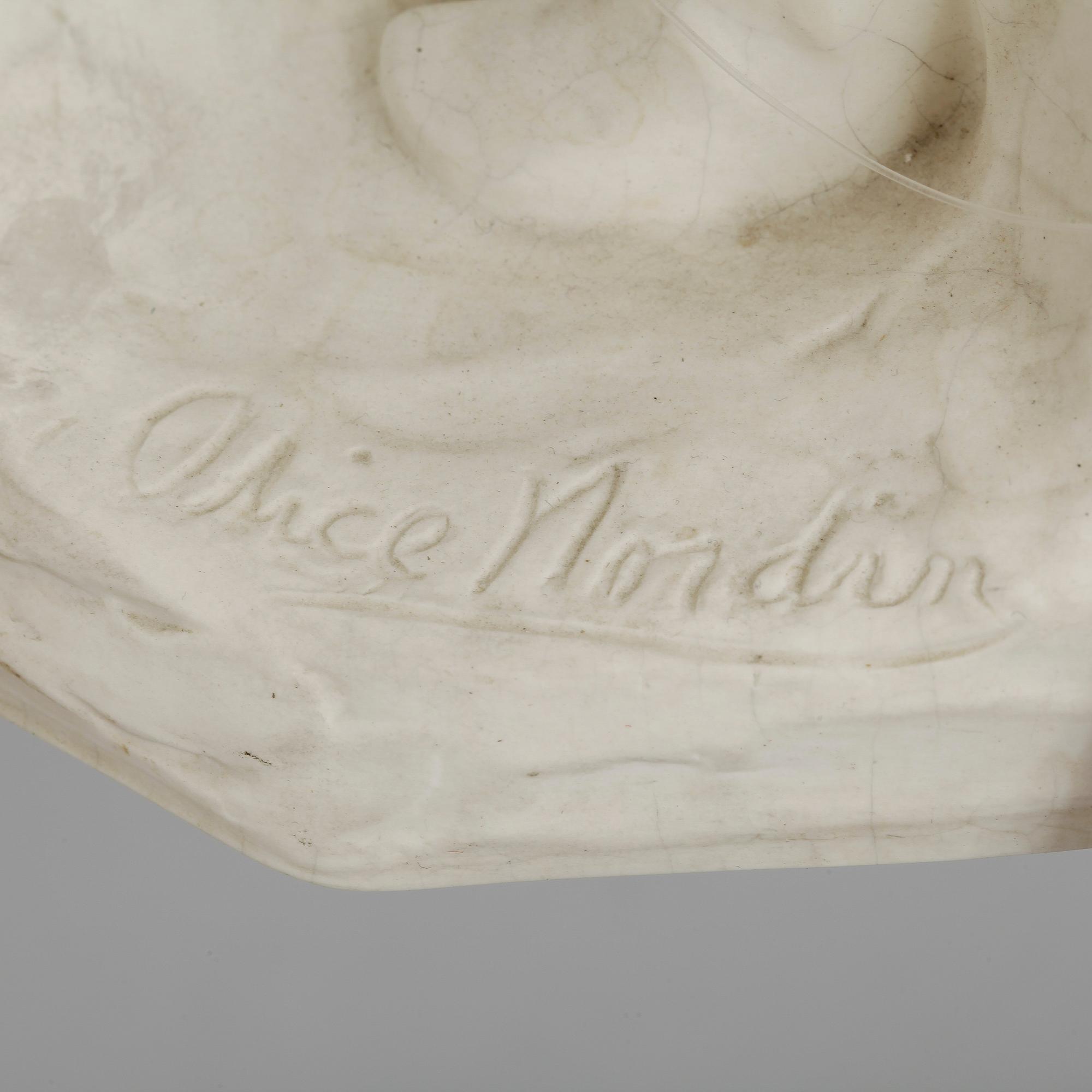 ALICE NORDIN, skulptur, porslin, signerad i gods.