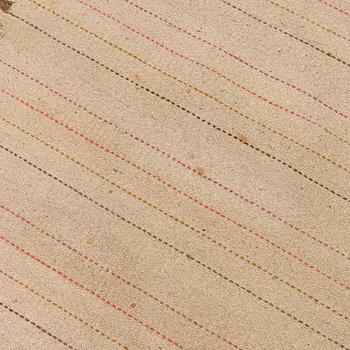 Impi Sotavalta, Karvalankamatto, Aaltosen Mattokutomo, Kiikka 1930-luku. Noin 290 x 190 cm.