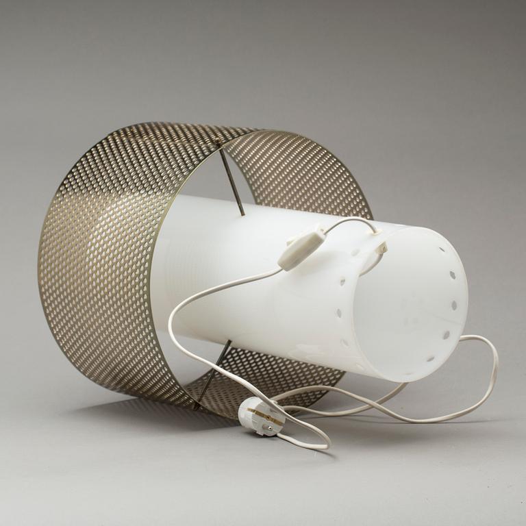 BORDSLAMPA, troligen Hans-Agne Jakobsson.