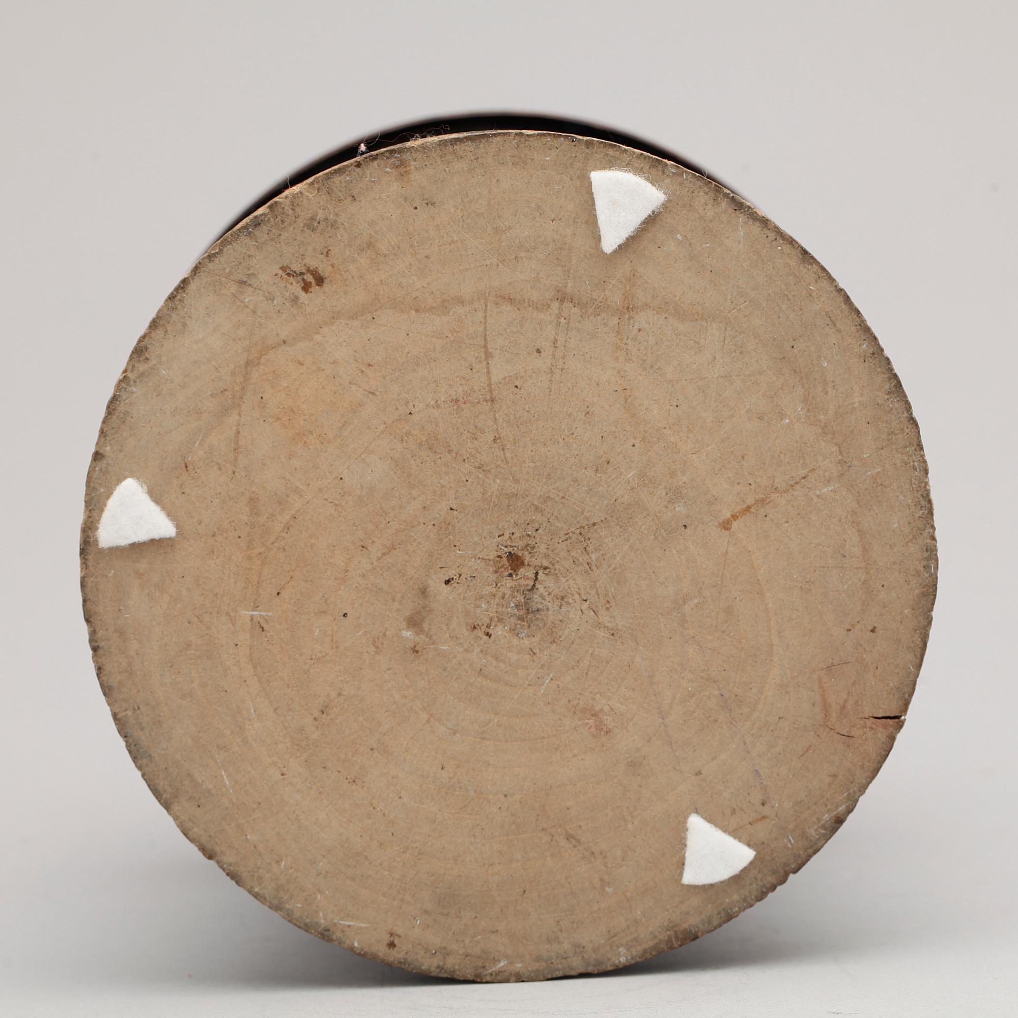 NYSTHÅLLARE, Karl Johan, 1800-talets första hälft.