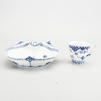 Servis 47 dlr Musselmalet halvblonde Royal Copenhagen Danmark 1900-talets andra hälft.