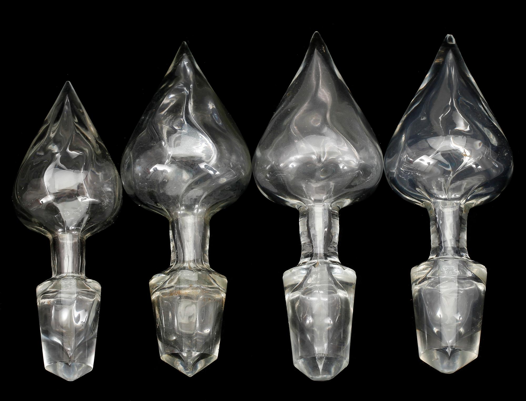GLASSERVIS, 113 delar, 1800-tal.