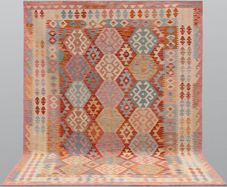 Matta, Kelim, 299 x 207 cm.