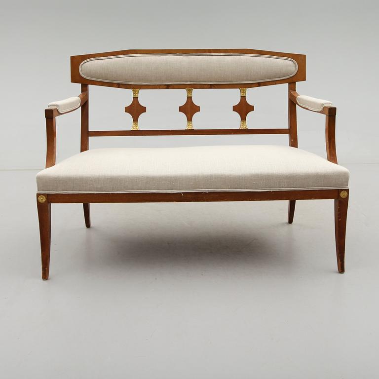 SOFFA, empirestil, 1900-talets första hälft.