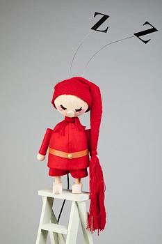 NISSE SNARK MED STEGE, NK 2014, JoAnn Tan Studio.