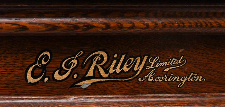 CARAMBOLEBORD / MATBORD, England, 1900-talets första hälft.