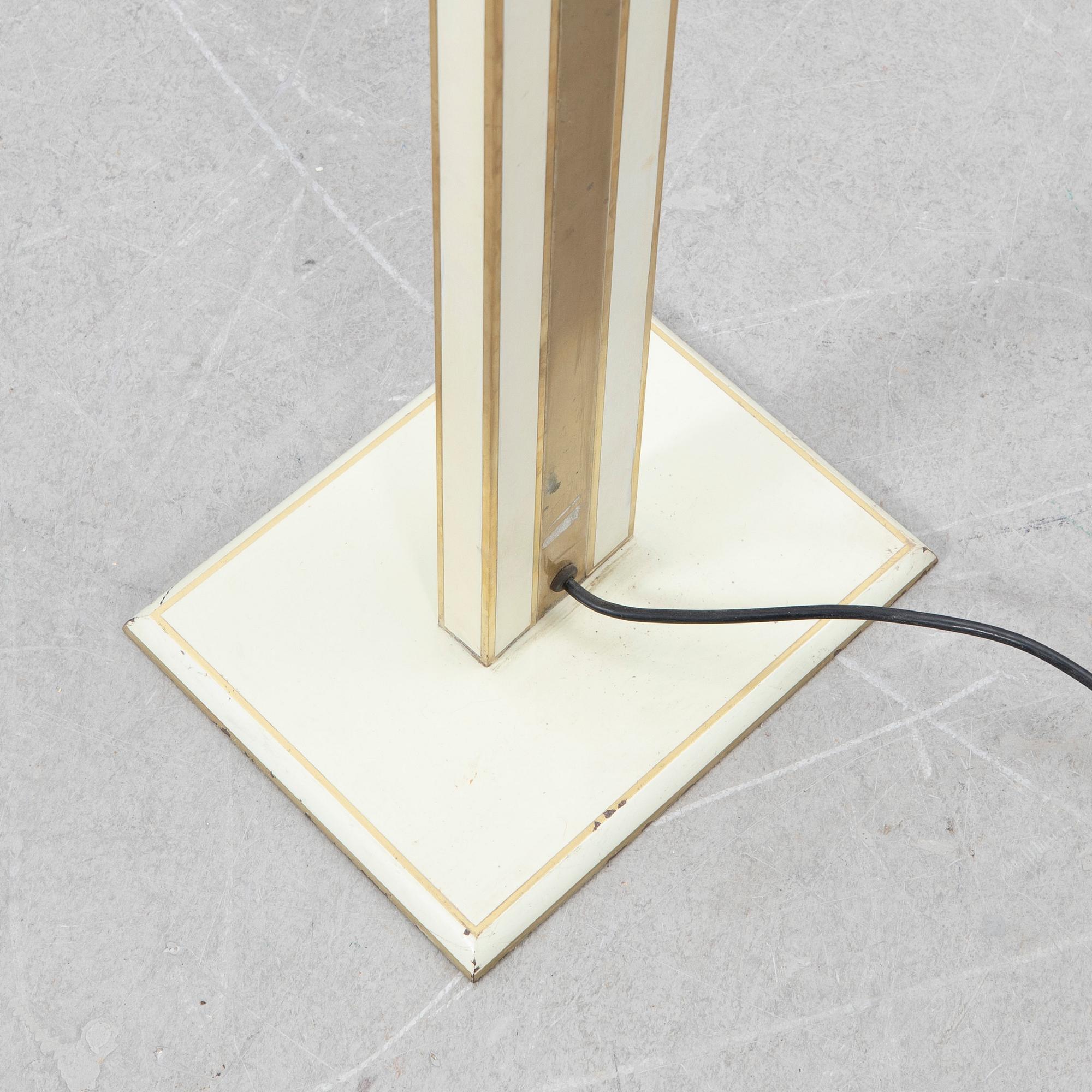 Golvlampa, 1900-talets senare del.