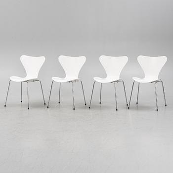 Arne Jacobsen, stolar 4 st, "Sjuan", Fritz Hansen, Danmark.