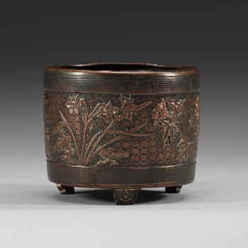 91. A parcel-gilt bronze censer, Ming dynasty 16th/17th Century, with the six-character mark Yunjian Hu Wenming zhi.