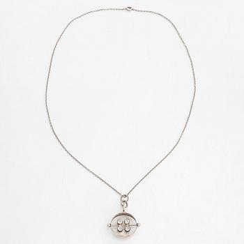 Elis Kauppi, Halsband, silver och bergskristall, Kupittaan Kulta, Åbo 1966.