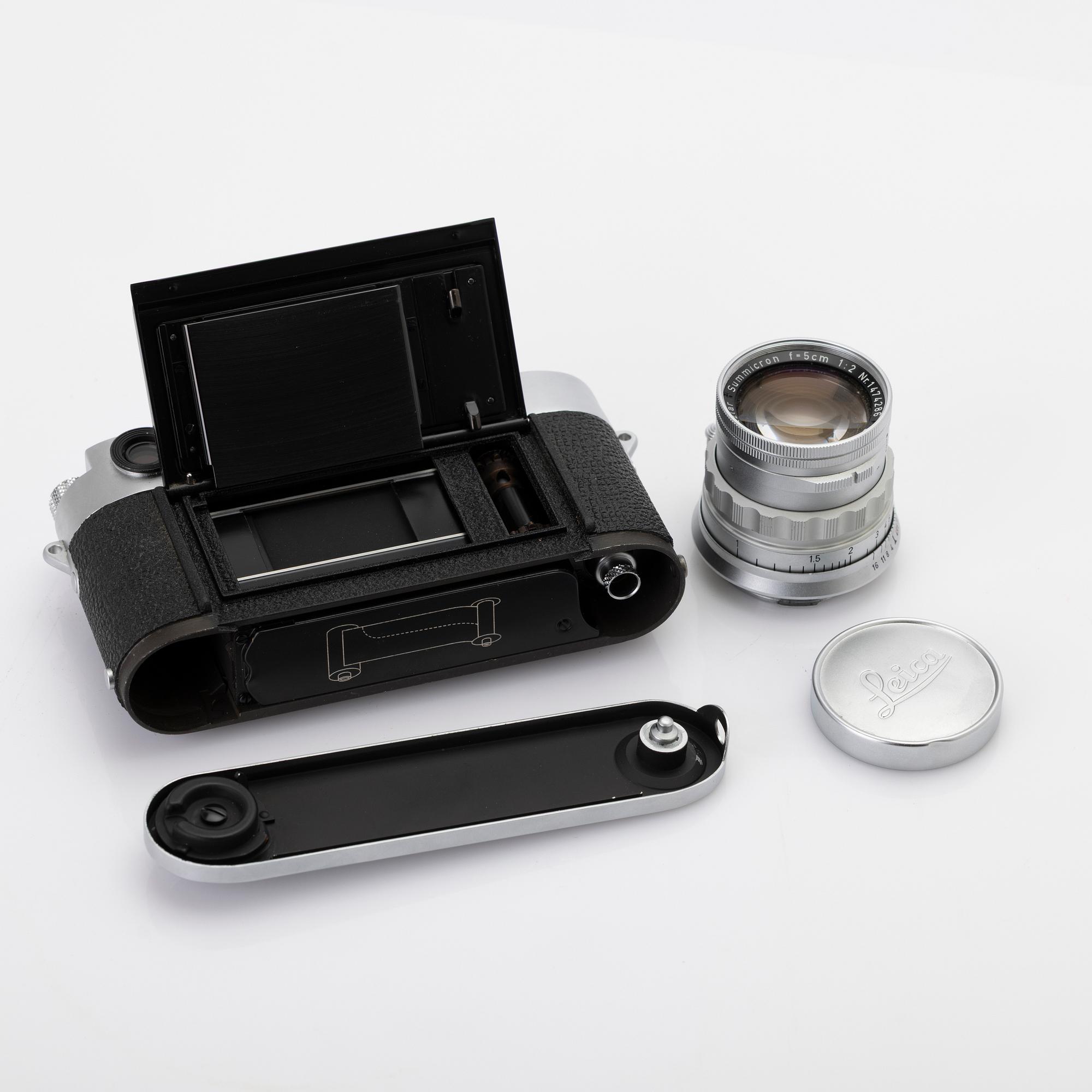 Camera, Leica M3 with lens, manufactured in 1957.