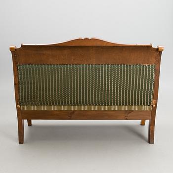 A set of 7 piece Biedermeier sofa suite, 1920s.