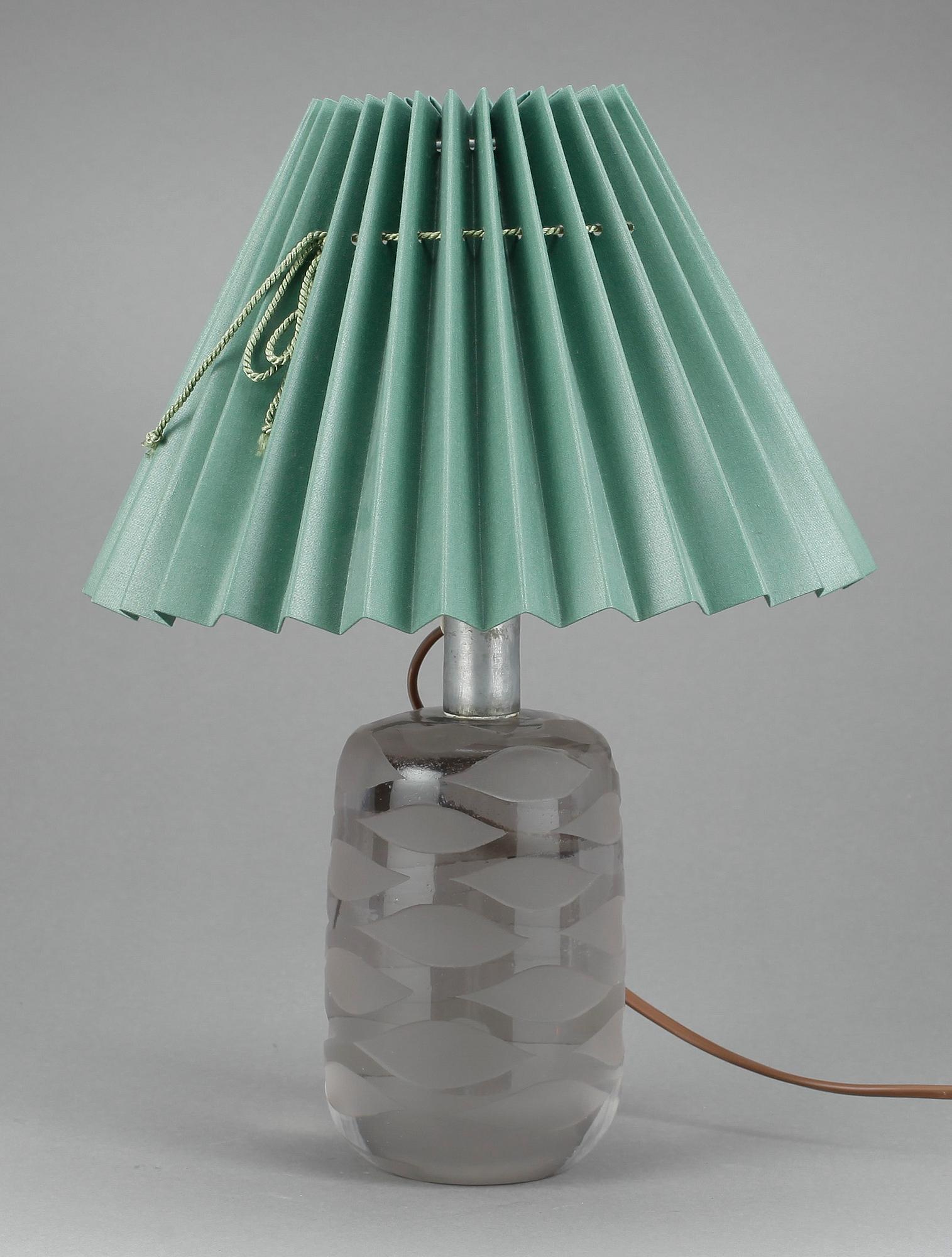 BORDSLAMPA, glas, 1900-talets mitt.