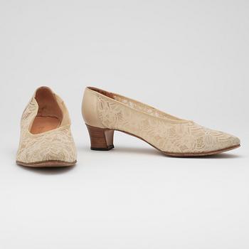 EMERAUDE, a pair of lady's shoes.