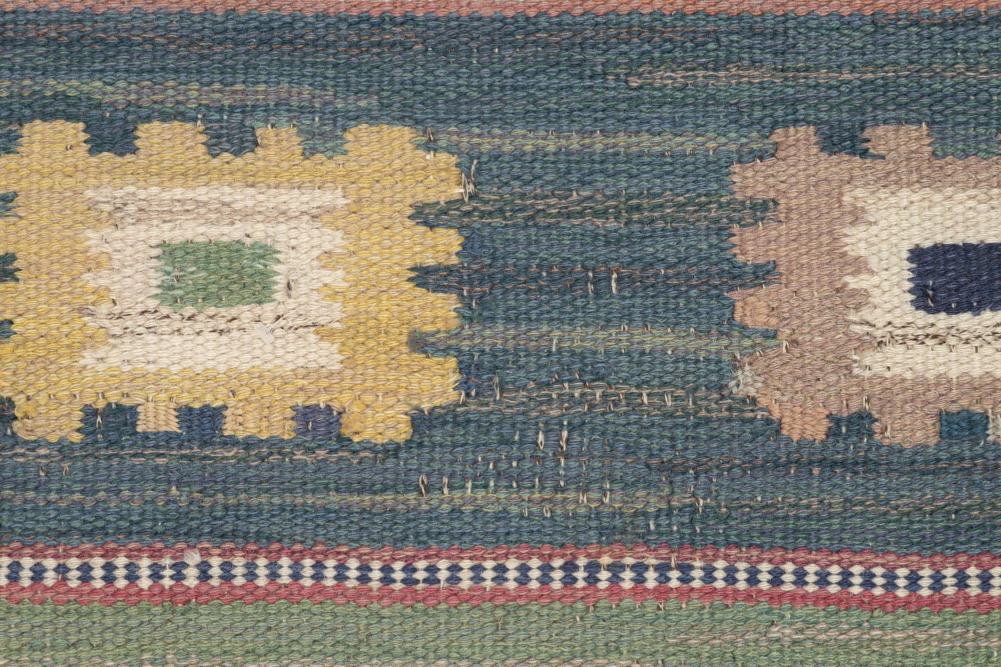 Märta Måås-Fjetterström, a carpet, "Grön äng", flat weave, ca 291 x 207 cm, signed AB MMF.