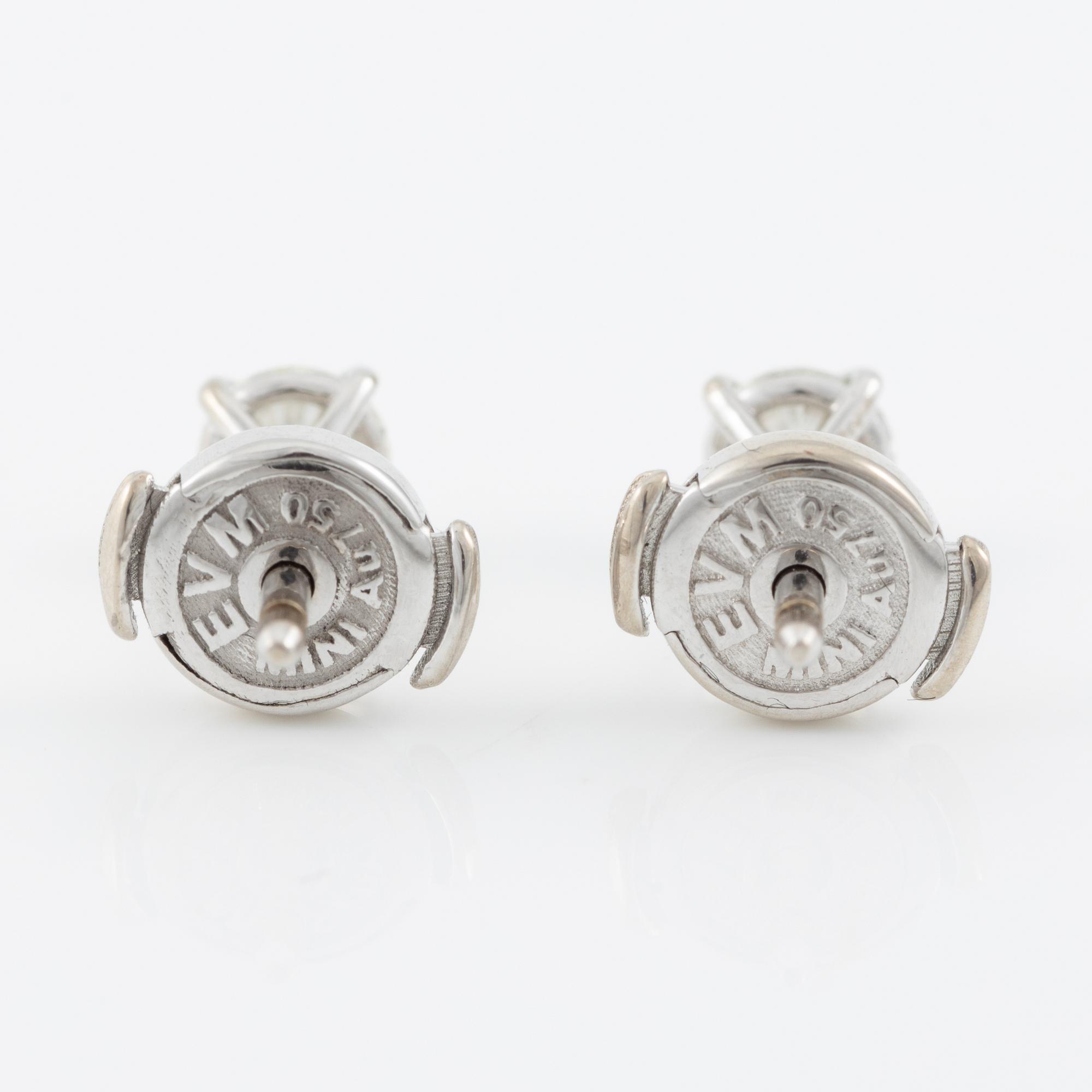Earrings, 18K white gold with brilliant-cut diamonds.