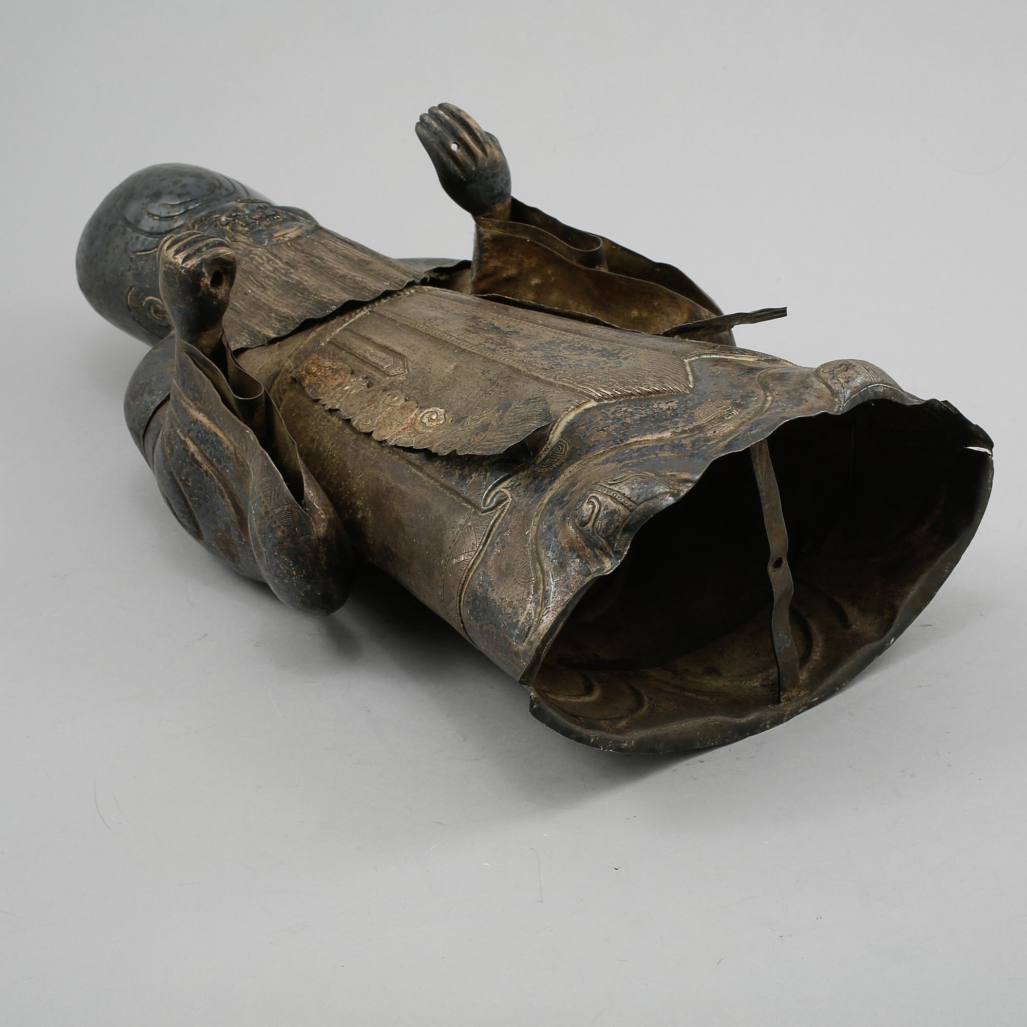 FIGURIN, silver, 1800/1900-tal. Total vikt 972 g.