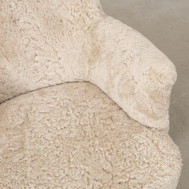 Carl Malmsten, Armchair "Farmor", second half of the 20th century.