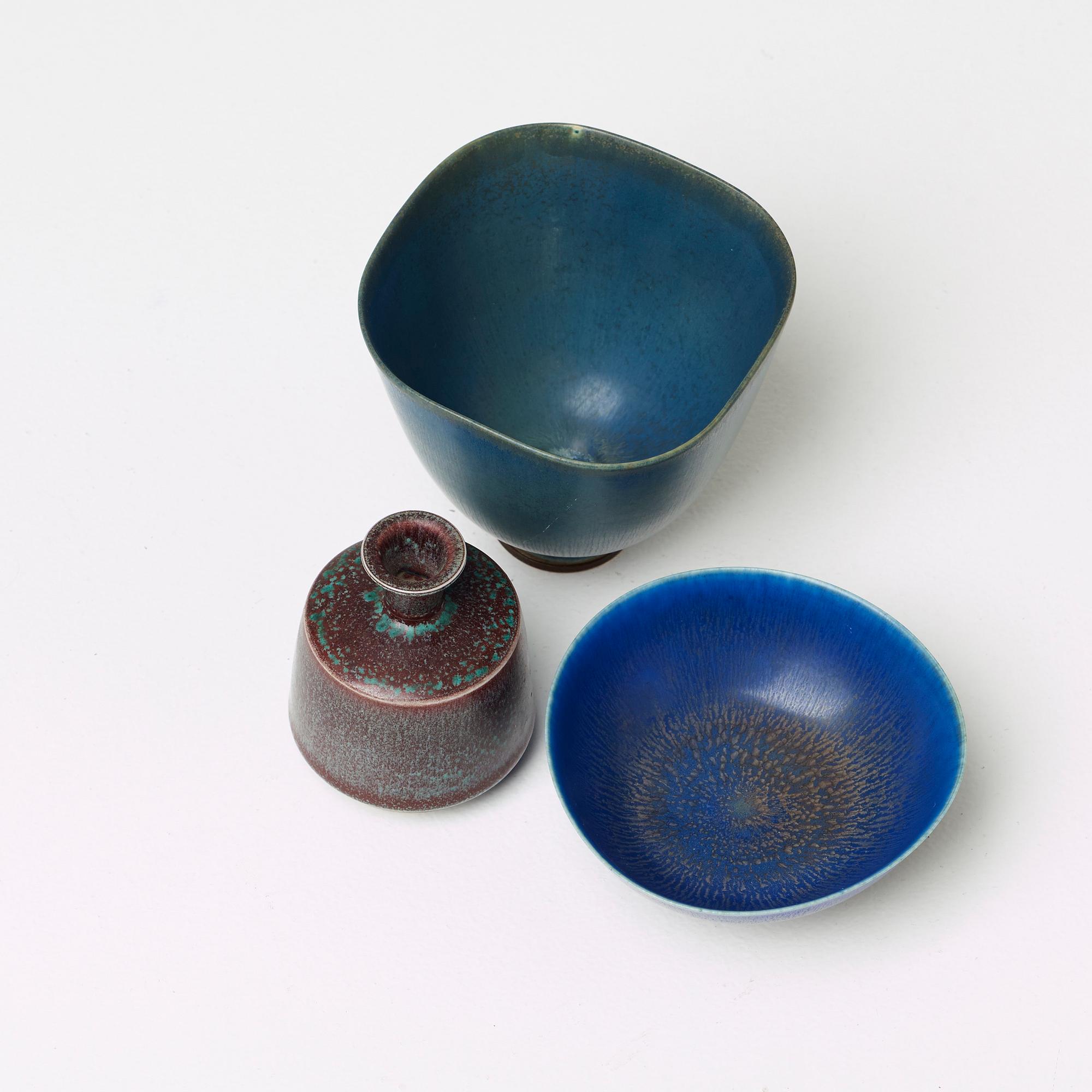 SKÅLAR, 2 st samt VAS, stengods, Berndt Friberg, Gustavsberg Studio.